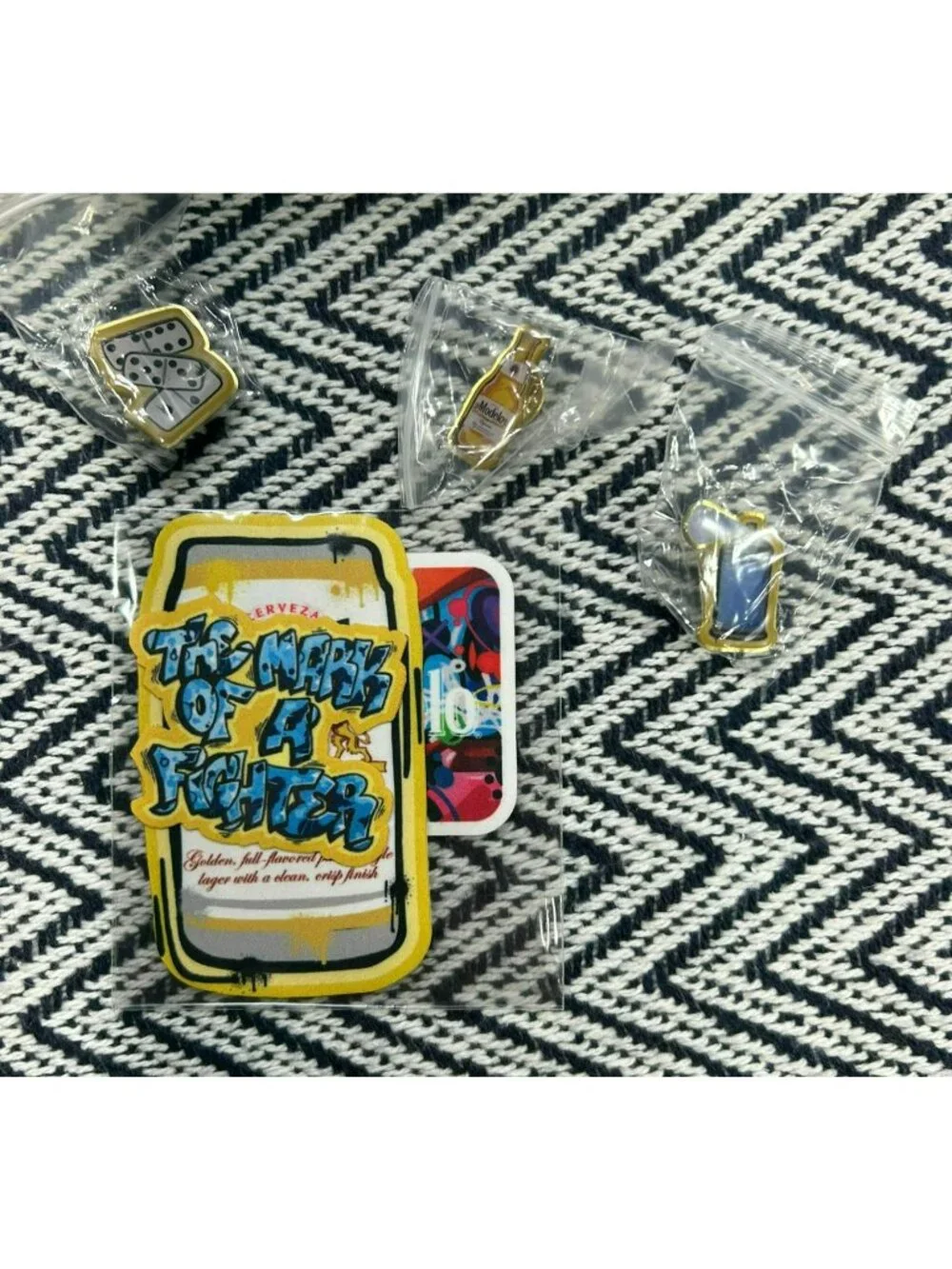 Modelo Mens Full-Zip Hoodie Black Large With Pins Set Limited Edition - Picture 2 of 8